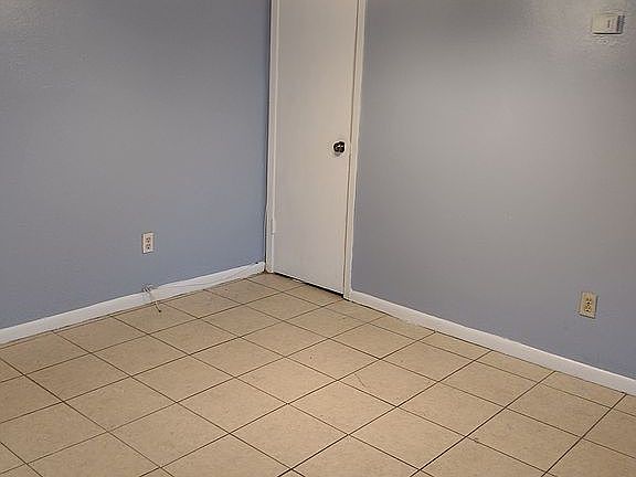 4th image of 8515 Hearth Dr