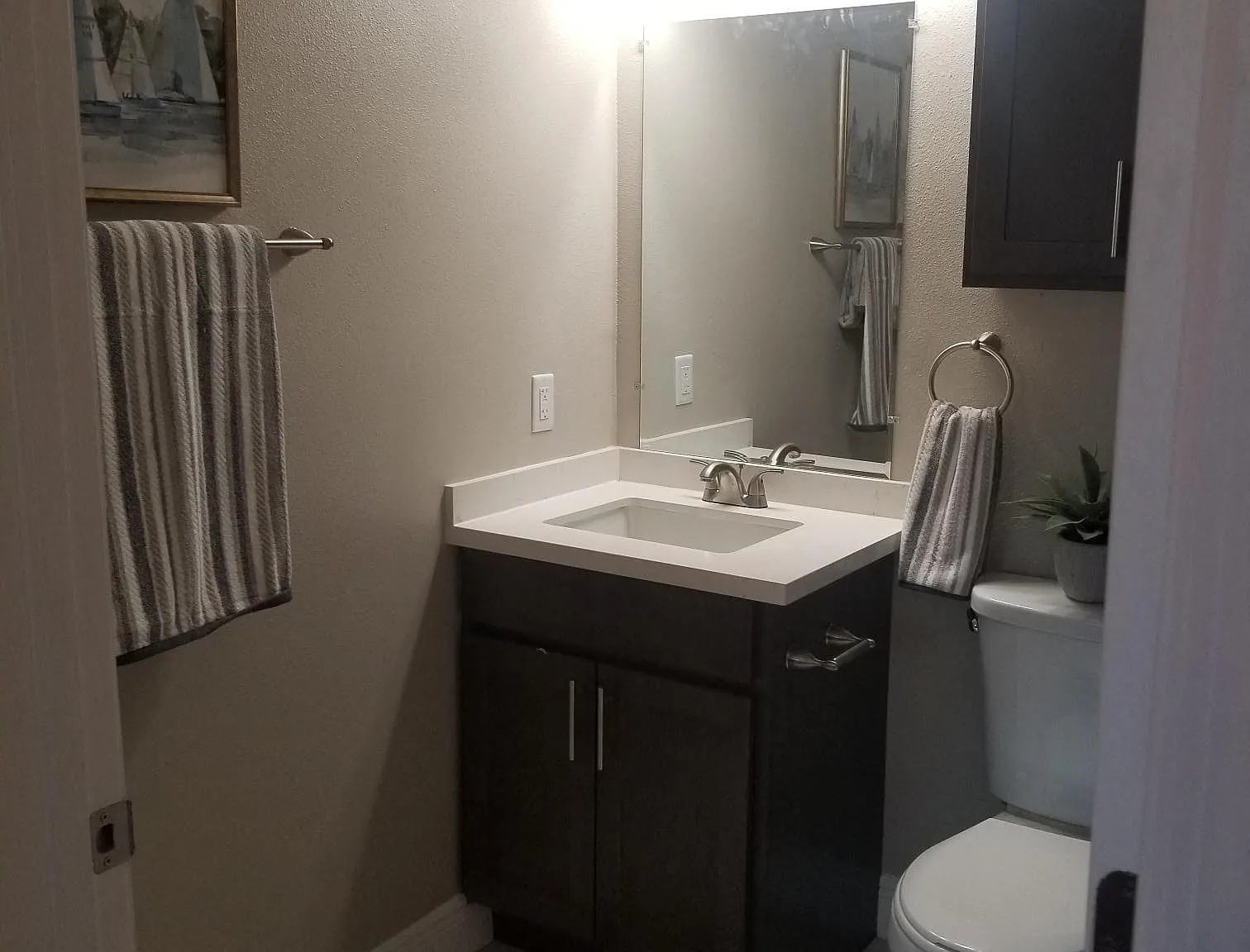 Allegro Palm Apartments — Photo 2