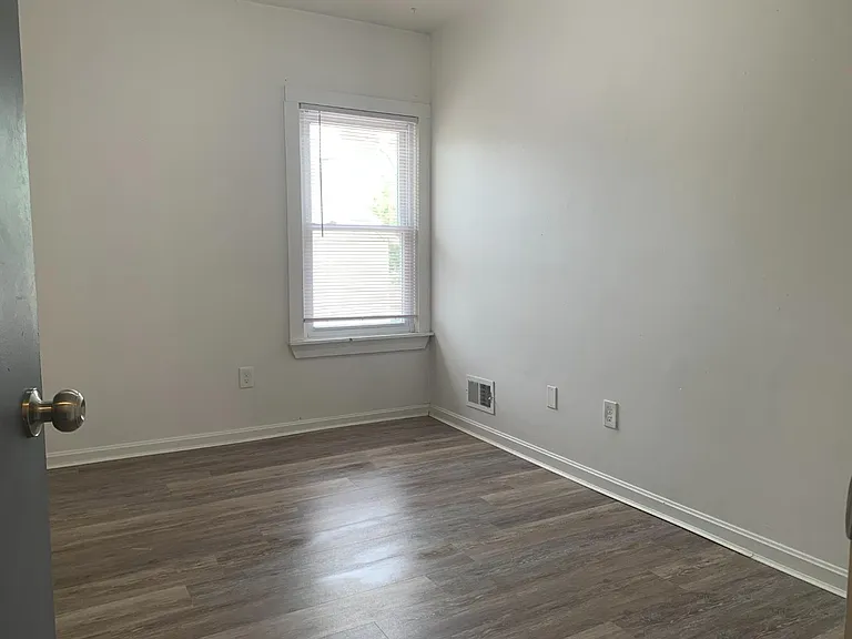 Unit Photo