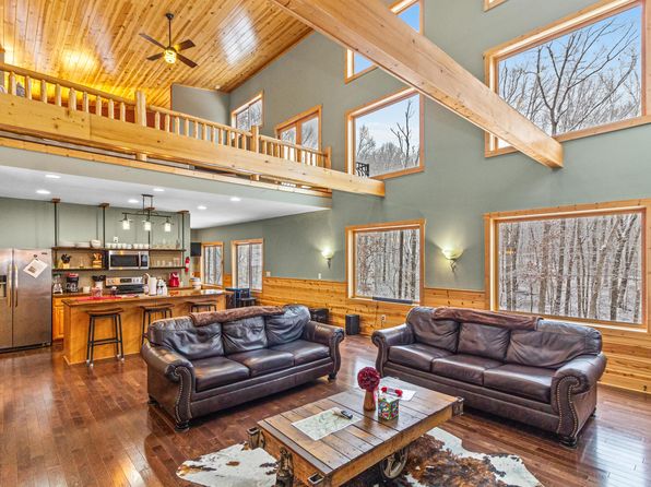 18004 Buckingham Rd, Logan, OH 43138