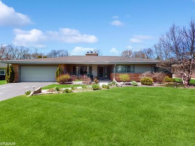 7421 North Crossway ROAD, Fox Pt, WI, 53217