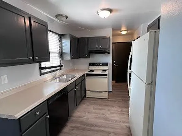 1541 W Highland Ave, Milwaukee, WI 53233