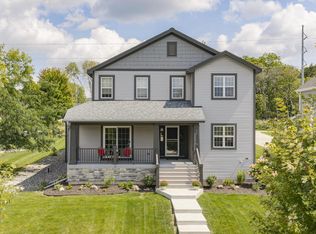 466 Bleeker STREET, Delafield, WI 53018
