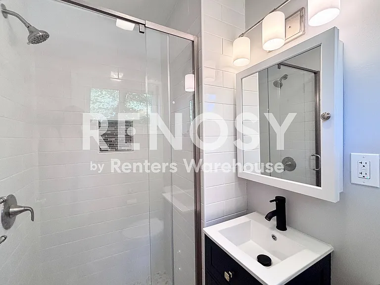 10812 Lombardy Rd — Photo 13