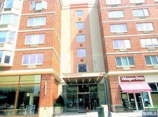 3411 City Pl #3411, Edgewater, NJ 07020