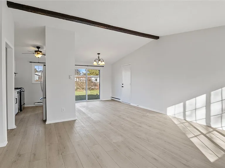 247 Overland Trl — Photo 11
