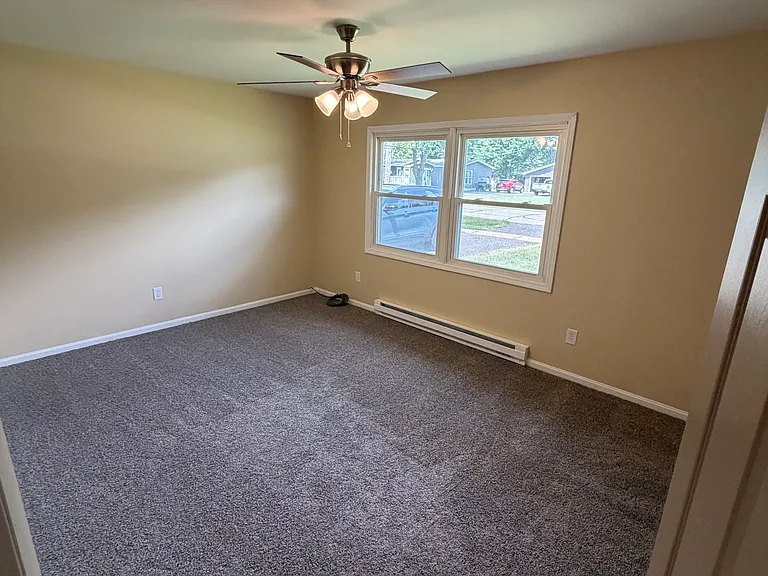 122 Jac Ct — Photo 11