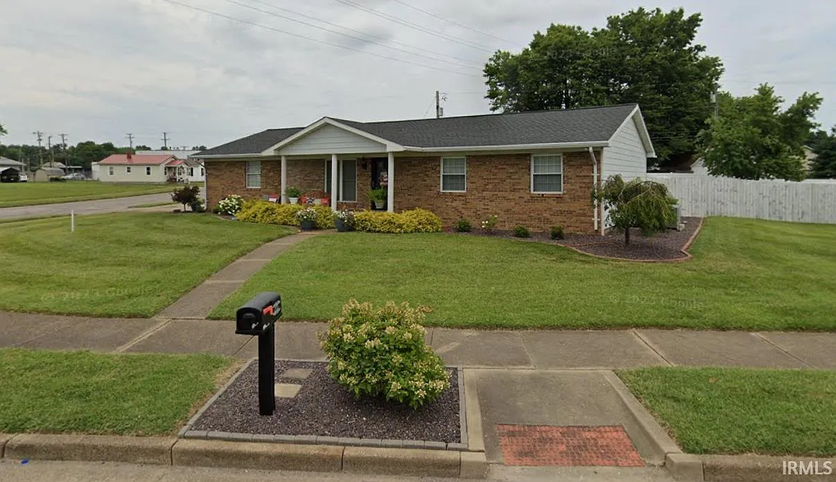 1133 Lohoff Ave photo 1