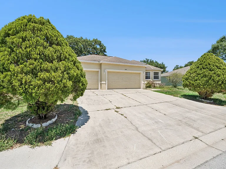 7055 Heatherbrook Dr — Photo 26