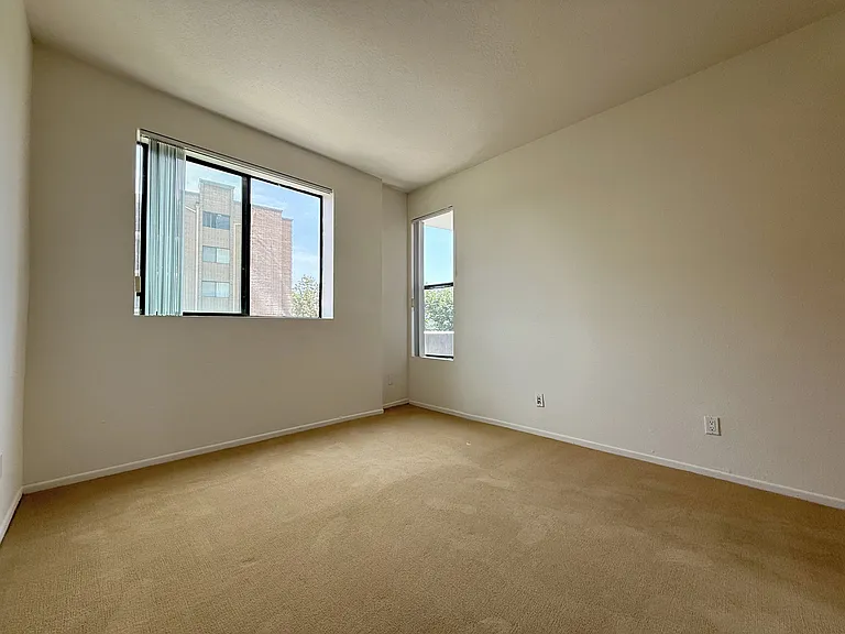 Park Rochester Apartments — Photo 129