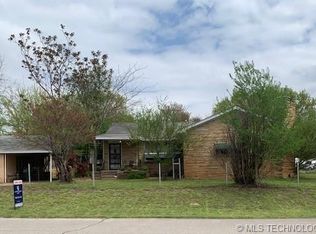 323 S 4th St, Jenks, OK 74037
