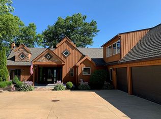 32004 Lake Rd, Avon Lake, OH 44012