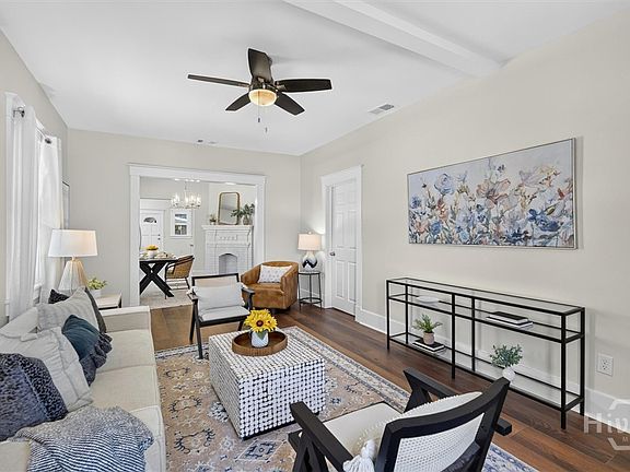 5th image of 806 E 33rd Street
