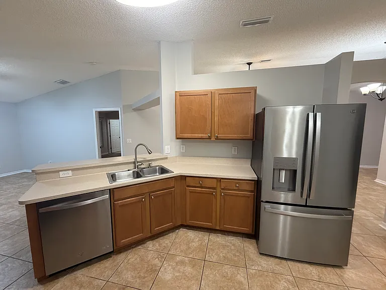 4911 Manchester Dr — Photo 11