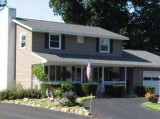 119 Shoreview Dr, Liverpool, NY 13090