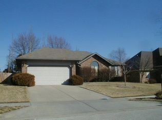 1731 W Westview St, Springfield, MO 65807