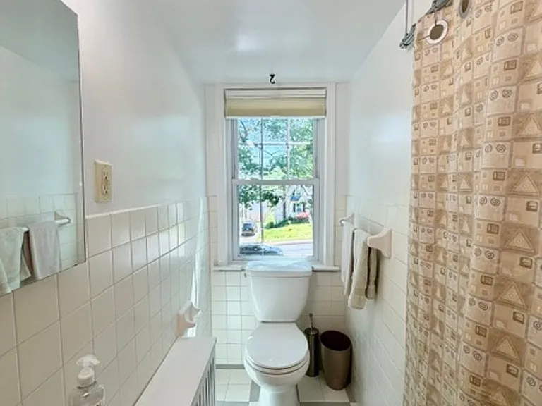 811 Forest Glen Rd — Photo 34
