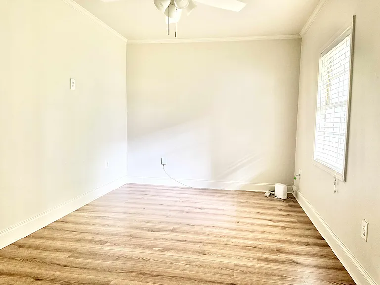 7980 Lasalle Ave — Photo 9