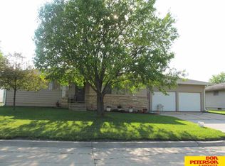 415 N Cedar St, Fremont, NE 68025