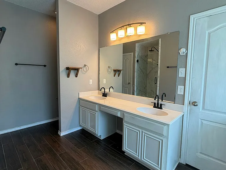 Master Bathroom 1