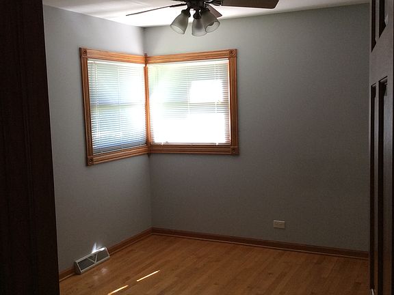 3rd image of 16411 Mark Ln