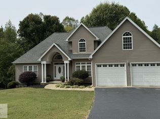 225 Carson Jones Rd, Danville, VA 24540