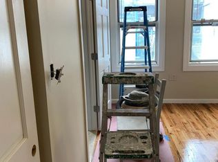 2462 32nd St, Astoria, NY 11102