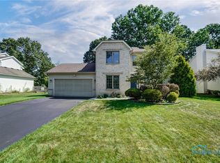 31 Clark St, Holland, OH 43528