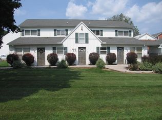 558 Broadway APT 5, Hanover, PA 17331