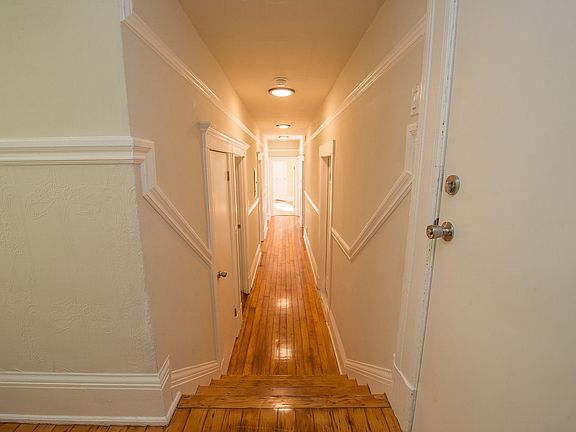 4th image of 337-341 Willard St #337
