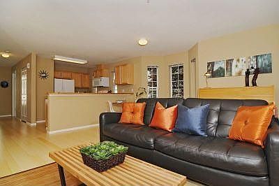 4th image of 12549 Roosevelt Way NE APT 11