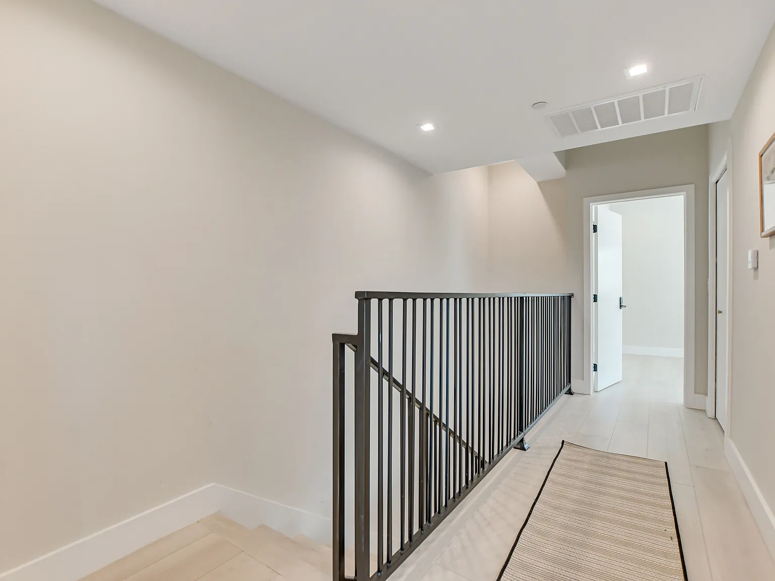 4 bed, $1,550 — Photo 4