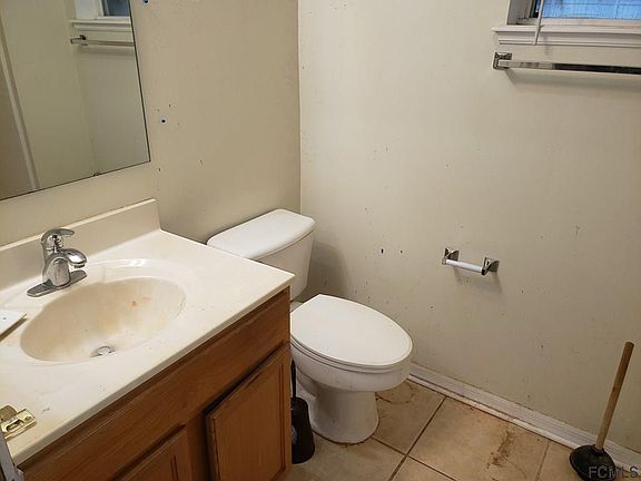 5th image of 113 Palmwood Dr