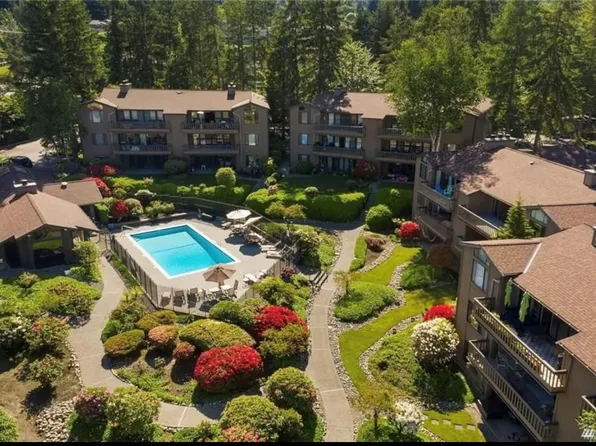 17490 NE 40th Pl #H3, Redmond, WA 98052