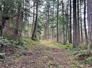 656 Puffin Ct, Camano Island, WA 98282