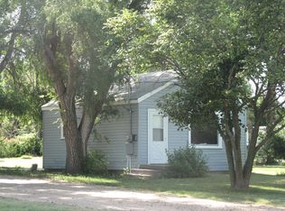 1910 Broadway St, Larned, KS 67550