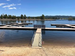 7 Plantation Ct, Cascade, ID 83611