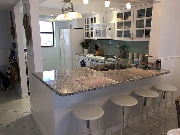 2nd image of 9490 S Ocean Dr APT 609