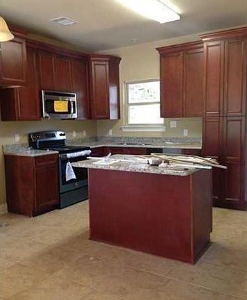 2nd image of 124 Village Oaks Blvd