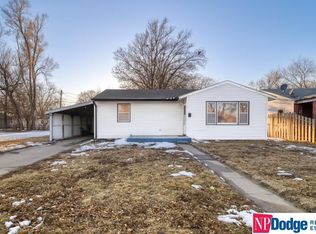 215 Pershing Rd, Fremont, NE 68025