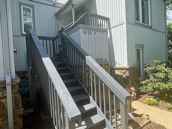 3rd image of 18120 Stoneridge St APT F