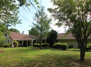 52 Old Clinton Rd, Flemington, NJ 08822