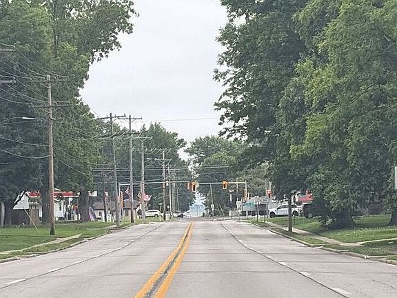 5th image of 202 N 6th St