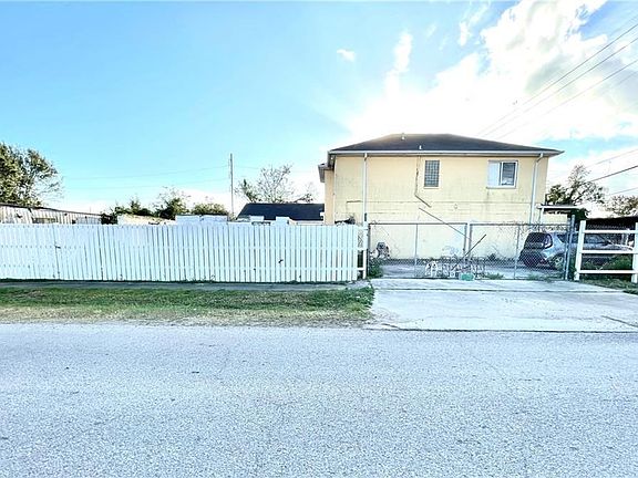 2nd image of 3435 Fern St