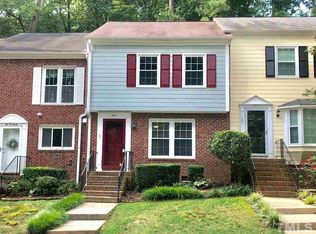 209 Barbary Ct, Cary, NC 27511