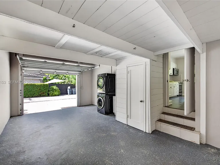 10025 NE 3rd Ave — Photo 36