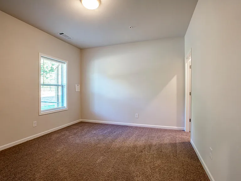 1662 Mountain Top Ln — Photo 28