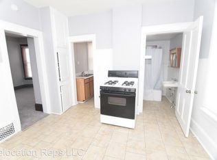 101 14th Ave, Moline, IL 61265