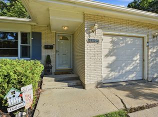 4605 Ashley Dr, McHenry, IL 60050