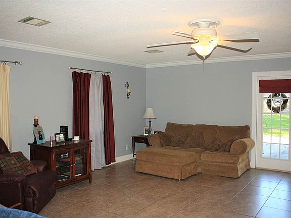 4th image of 12010 Lyndell St